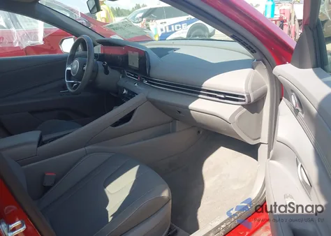 2024 Hyundai Elantra Sel z USA, uszkodzony, nr VIN KMHLS4DG8RU766713